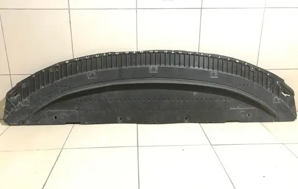 Front bumper skid plate/under tray