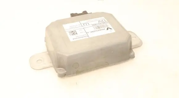Opel Movano B Voltage converter/converter module 293A03329R