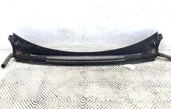 Wiper trim