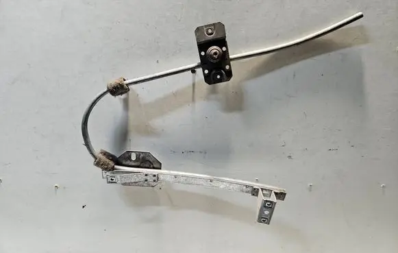 Audi 80 90 B2 Rear door manual window regulator 813839399C