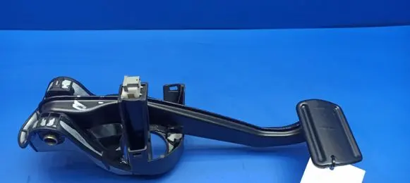Mercedes-Benz E W212 Brake pedal A2042902201 2042920039
