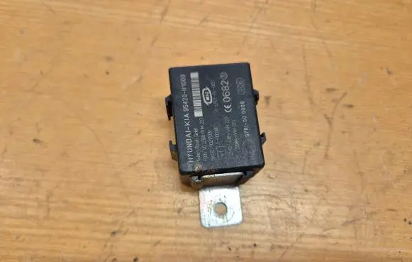Hyundai Sonata Immobilizer control unit/module 95420H1000 97RI000008 6813050217