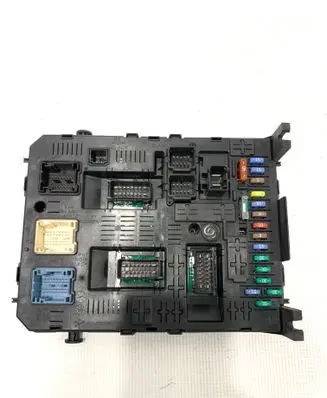 Ford Focus Comfort/convenience module 20977771 281192496D 966689578001