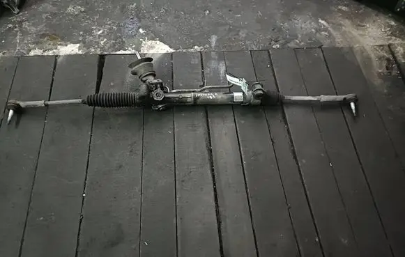 Opel Insignia A Steering rack P13292323 TNR1051B0529