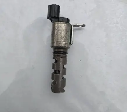 Toyota Prius (XW30) Camshaft vanos timing valve 337010501022