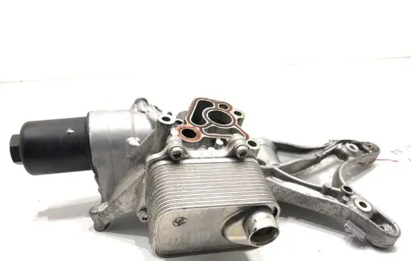 Audi A4 S4 B9 8W Oil filter mounting bracket 06L115401J