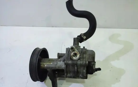 BMW 5 F10 F11 Power steering pump 6798665