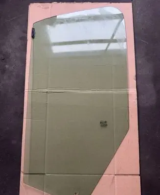 Fiat Ducato Front door window glass four-door