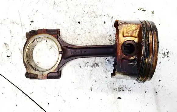 Subaru B9 Tribeca Piston with connecting rod