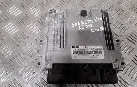 Renault Sandero II Engine control unit/module 237102213R 237104128R 0281030439