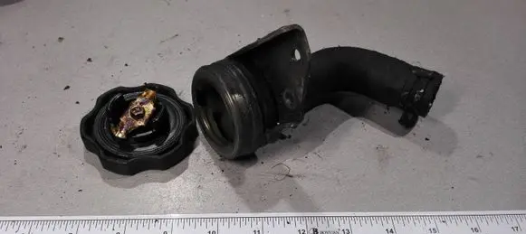 Mitsubishi Pajero Oil fill pipe 