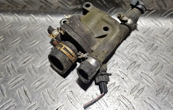 Ford Mondeo MK II Engine coolant pipe/hose 928M9K478AF