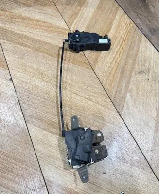 Mercedes-Benz C W204 Tailgate/trunk/boot lock/catch/latch A2047400735