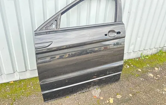 Land Rover Evoque I Front door