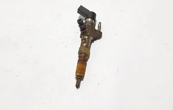 Volvo V40 Fuel injector 9802448680