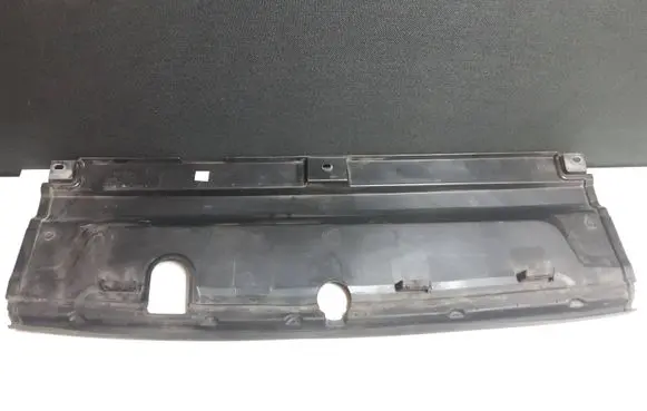 Volvo S90, V90 Radiator trim 31425025 M0N7A