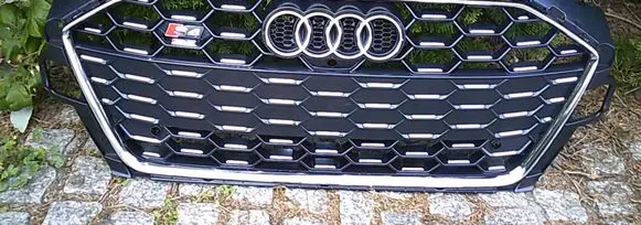 Audi A4 S4 B9 8W Front bumper upper radiator grill 8W0853651