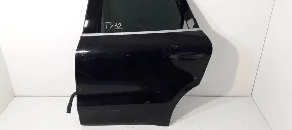 Porsche Macan (95B) Rear door