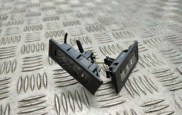 Volkswagen Golf VII Number plate light
