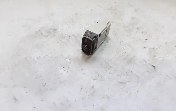 Mitsubishi Pajero Headlight level height control switch NOCODE