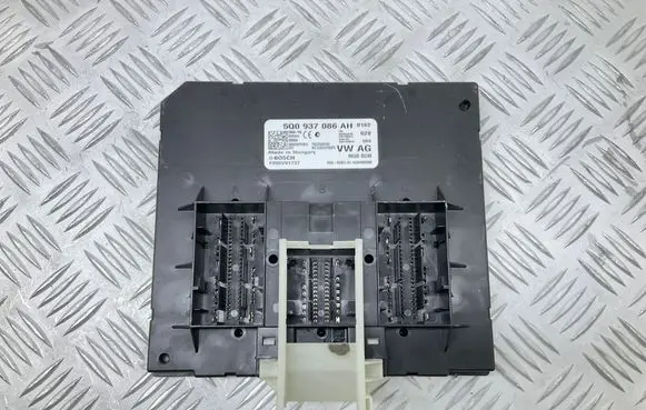 Volkswagen PASSAT B8 Comfort/convenience module 5Q0937086AH