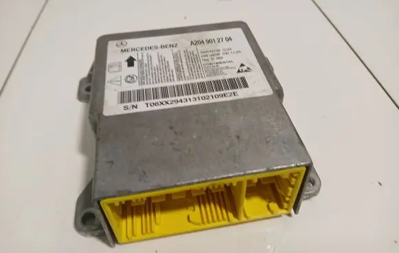 Mercedes-Benz C W204 Airbag control unit/module A2049012704 5WK44739