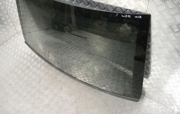 Mercedes-Benz E W212 Rear windscreen/windshield window 