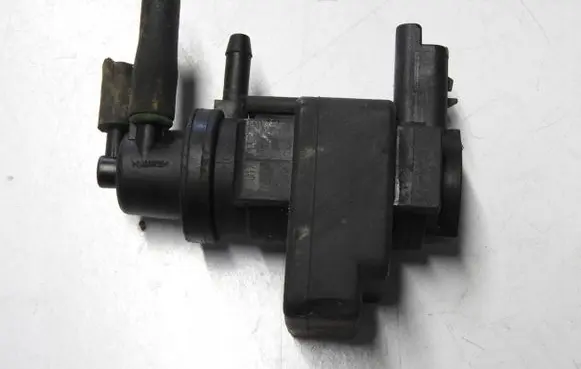 Peugeot RCZ Vacuum valve V759957380