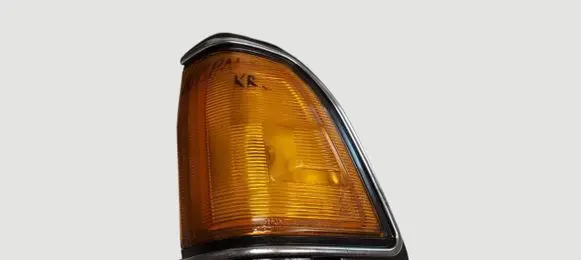 Nissan Bluebird Front indicator light IKI5068
