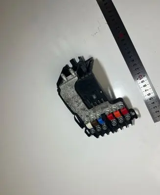 Citroen Berlingo Fuse module 9812078380