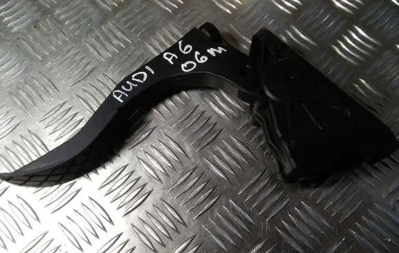 Audi A6 S6 C6 4F Accelerator throttle pedal 4F1723523A 6PV00898404
