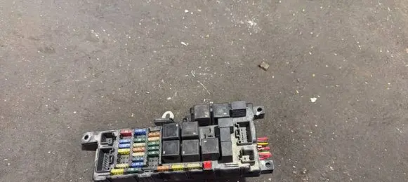 Volvo V70 Fuse box set 9452993 518323118