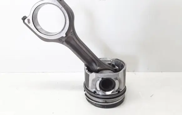 Volvo S40 Piston with connecting rod