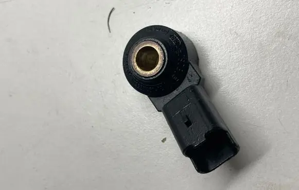 BMW 1 F20 F21 Detonation knock sensor V755211480 V75521148002 0261231197