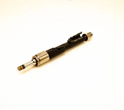 BMW X5 F15 Fuel injector 7639994