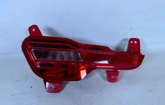 KIA Picanto Third/center stoplight
