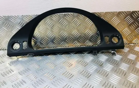 BMW 5 E39 Dashboard trim 8186936