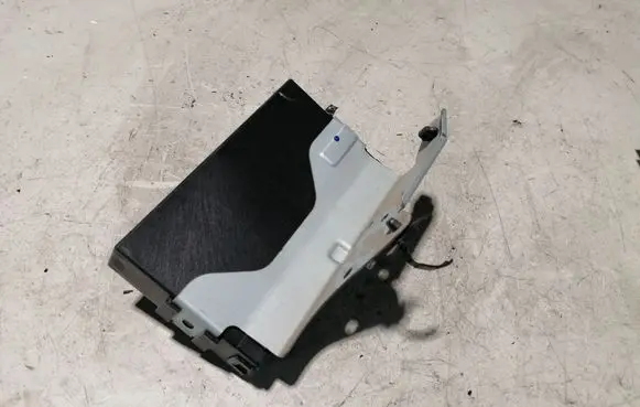 Subaru Outback Comfort/convenience module 88281AJ220 X1T23173H
