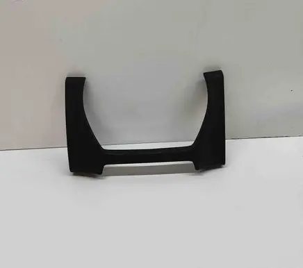 Maserati Levante Dashboard lower bottom trim panel 670043364