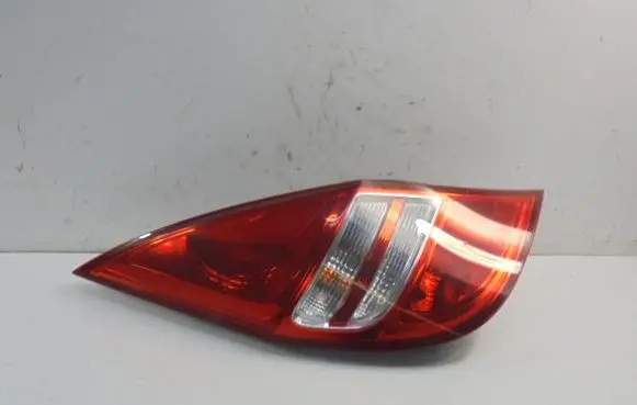 Hyundai i30 Rear/tail lights 924012L0