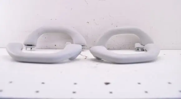 Skoda Octavia Mk2 (1Z) A set of handles for the ceiling 6Y0857607