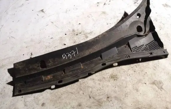 Mazda 3 I Wiper trim bp4k507s1
