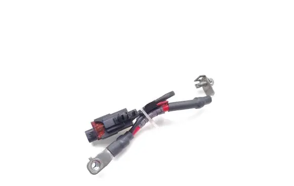 Mercedes-Benz CLS C219 Positive cable (battery) A2215403930