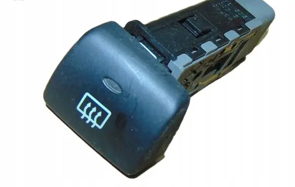 Hyundai Santa Fe Windscreen/window heater switch