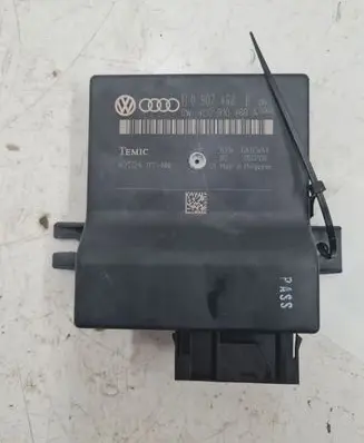 Audi A6 S6 C6 4F Gateway control module 4L0907468B