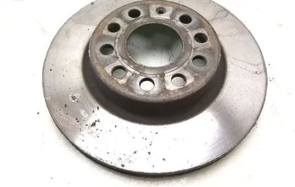 Volkswagen Golf VI Front brake disc