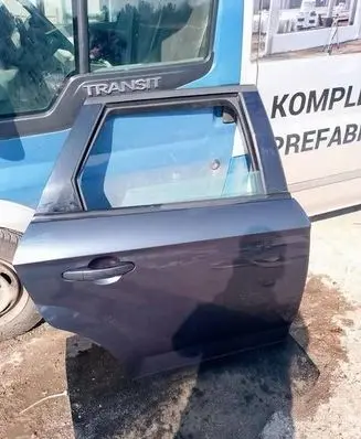 Ford Mondeo MK IV Rear door