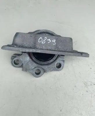 Volvo XC90 Engine mount bracket EY8BA