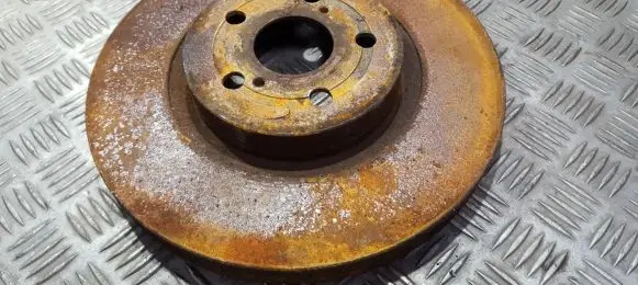 Toyota Avensis T250 Front brake disc