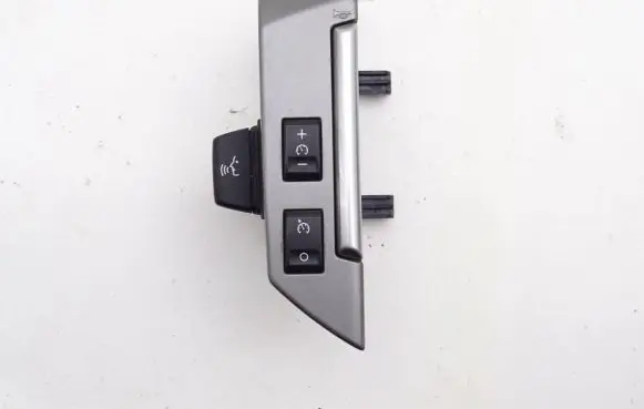 Land Rover Discovery 3 - LR3 Multifunctional control switch/knob 8H22-13D767-GA